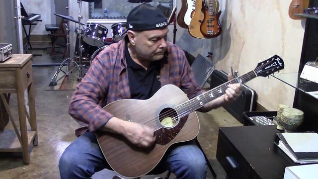 Fender Tim Armstrong Hellcat Acoustic Demo смотреть онлайн