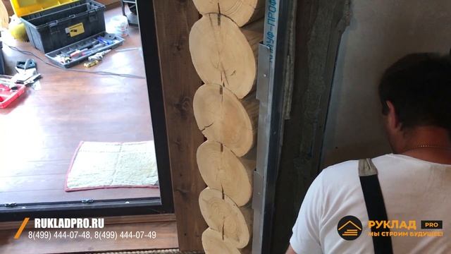 Устанавливаем чугунную отопительную печь в доме из оцилиндрованного бревна. смотреть онлайн