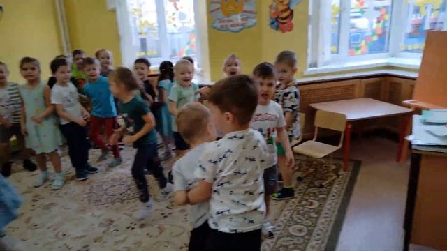 Маленькие герои немецкого сказочника смотреть онлайн