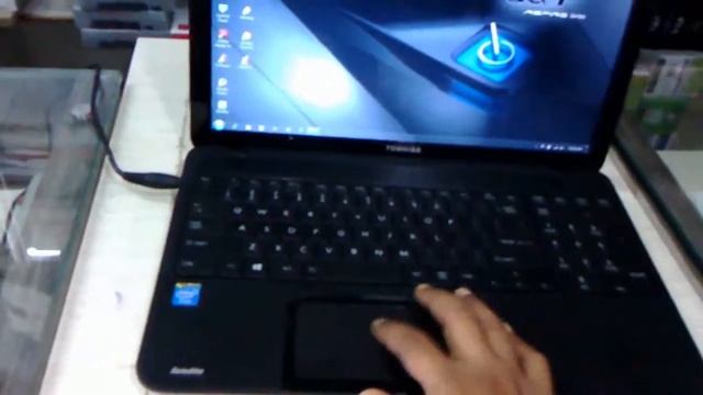 Unboxing Toshiba Satellite C850-E0011 Laptop смотреть онлайн