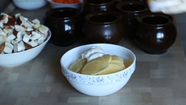 Жаркое в горшочках "ГРИБНОЙ РАЙ" с курицей смотреть онлайн