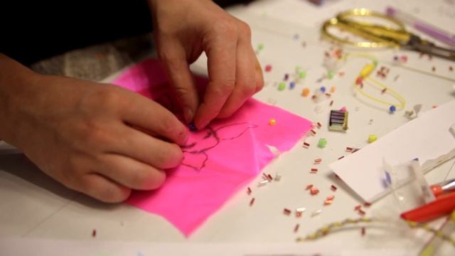 Как украсить жизнь при помощи пистолета... смотреть онлайн