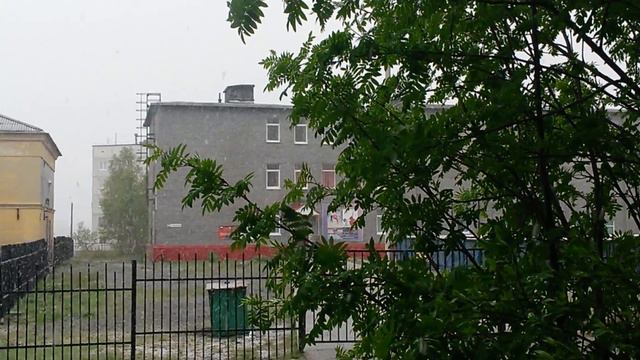 Снег 4 июня смотреть онлайн