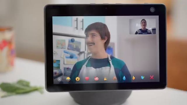 Make video calls with Amazon Alexa | Tips & Tricks | Echo смотреть онлайн