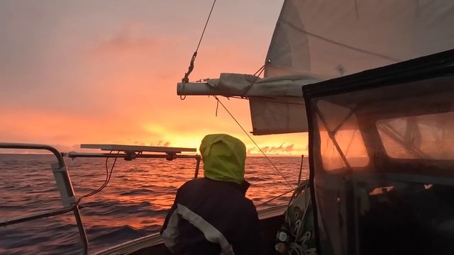 Two Sisters, No Engine, 15 Days to New Zealand смотреть онлайн