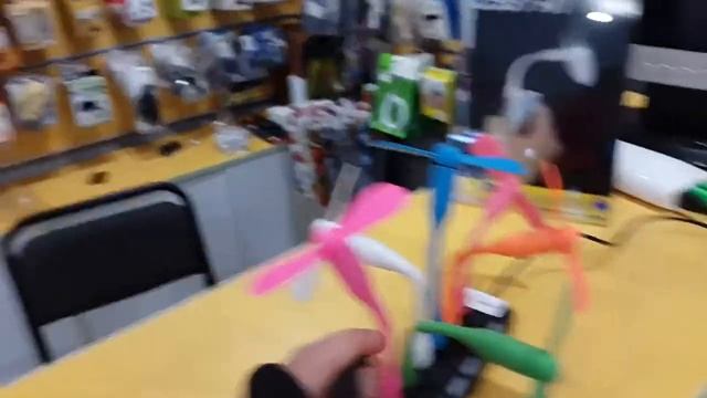 Гибкий USB вентилятор для ноутбука или Power Bank смотреть онлайн