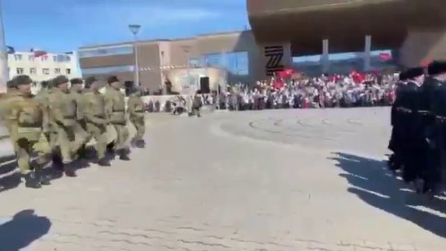 Парад в Анадыре смотреть онлайн