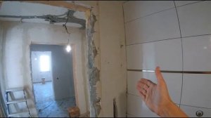 Как уложить плитку над дверью в ванной комнате