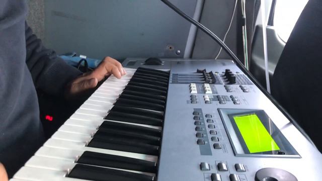Pre-set sound Yamaha Motif ES6 смотреть онлайн