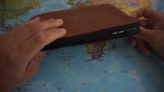 Decoded Handmade Full Grain Leather Slim Sleeve For iPad Mini | Protection For Tablet | Unboxing | смотреть онлайн