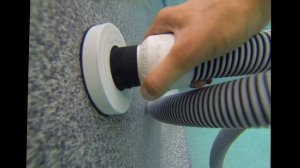 Как работает пылесос для бассейна. Чистим бассейн и показываем.