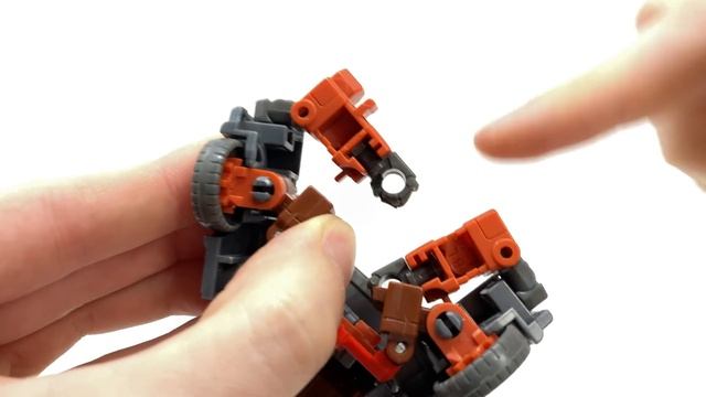 Transformers Legacy EVOLUTION Deluxe Class SCRAPHOOK Review смотреть онлайн
