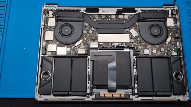 Sostituzione LCD Macbook Pro A1708 смотреть онлайн