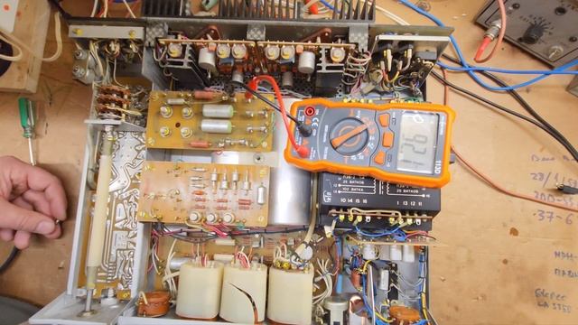 Усилитель Бриг 1ая ревизия. Пломба. Вскрытие. Диагностика. смотреть онлайн