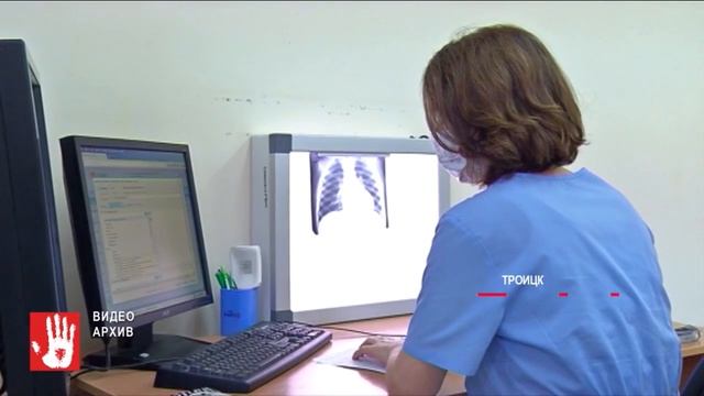 Заставлял стоять в углу на коленях несколько часов. Осудили мужчину за истязание маленькой дочери смотреть онлайн