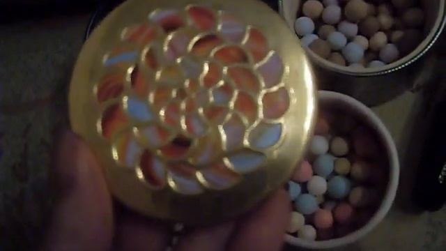 Коллекция метеоритов Guerlain | Guerlain Meteorites