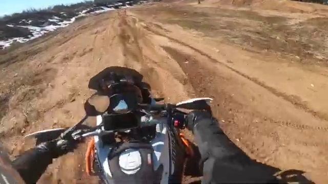 KTM 1190R  Vs KTM1090R ADVenture турэндуро по лайту