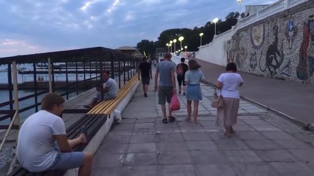 Отдых в Дивноморском 2020. Море, пляж, цен, самый честный обзор (Папа Может) смотреть онлайн