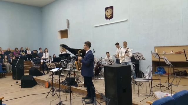 Леонид Савин - Run For Cover (Marcus Miller) смотреть онлайн
