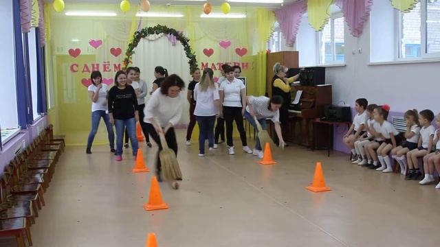 эстафета с метлой смотреть онлайн