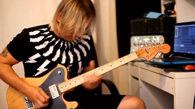 Vintage Fender 72 Telecaster Deluxe смотреть онлайн