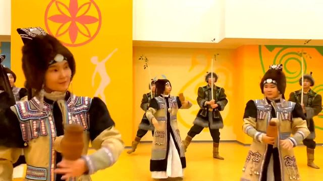 "Приветственный танец" Детский народный ансамбль танца "САНДАЛ" смотреть онлайн