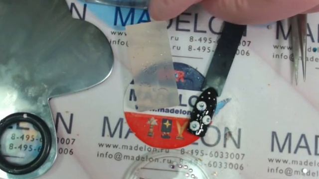 Дизайн ногтей. Накладной. Инкрустация стразами - Ювелирные стразы - Переводные картинки