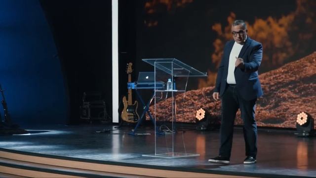 Юсиф Фархадов: У Него есть для тебя мечта / Воскресное богослужение / «Слово жизни» Москва смотреть онлайн