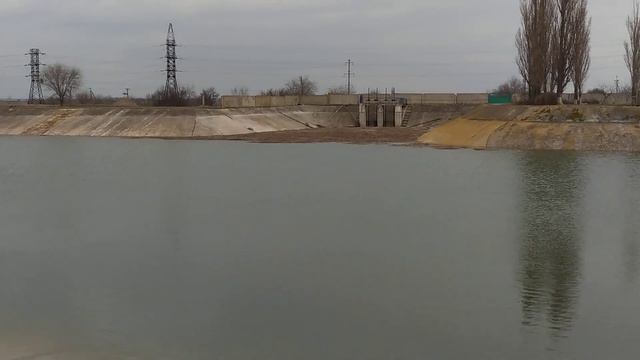Северо-крымский канал полон воды. 05.03.2022 смотреть онлайн