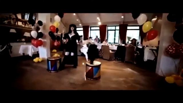 Цирковое шоу с обезьянкой! смотреть онлайн