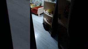 Подглядываю за сестрой