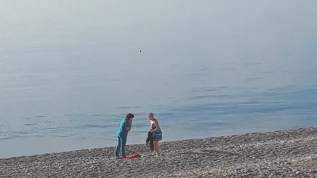 ?Ольгинка. Пляж в декабре?♀️ смотреть онлайн