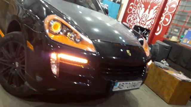 Порше Кайен/Porsche Cayenne тюнинг фар ЖЕСТЬ led + ксенон ОЛЛО! студия Автолайт tm OLLO смотреть онлайн