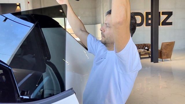 DEIZ. Сервис Tesla в Дубай. Знакомство с Hummer EV смотреть онлайн