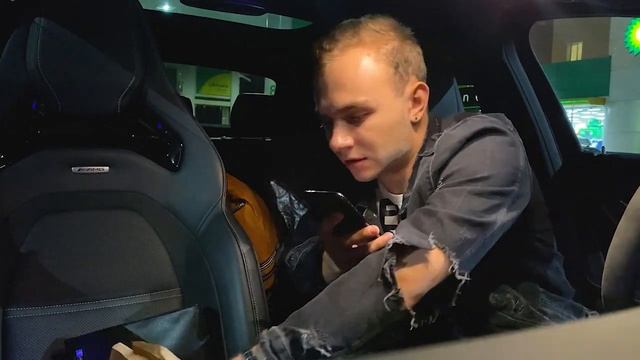 МОЯ ДЕВУШКА ПРЯТАЛАСЬ в МОЕЙ МАШИНЕ 24 ЧАСА, чтобы узнать мой СЕКРЕТ ! смотреть онлайн