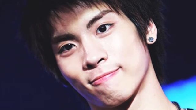 Клип о памяти ДЖОНХЕНА смотреть онлайн