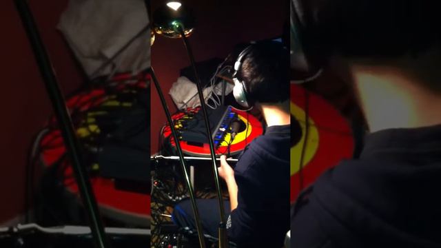 Mikael Svensson [Nothing Like Horizons] recording guitars. смотреть онлайн