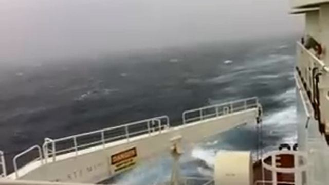 Rough weather at Magellan Straight смотреть онлайн