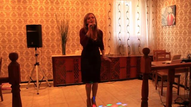 Алиса Рокс "На теплоходе музыка играет" смотреть онлайн