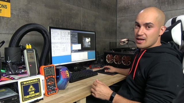 Extreme OC: Intel i9 9900K @ 6.1GHz CPUz / 5.9GHz @ CB15 смотреть онлайн
