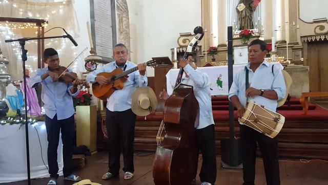 Marcha fúnebre, Alejandro Sánchez y el Conjunto Regional Ajuchitlán. смотреть онлайн
