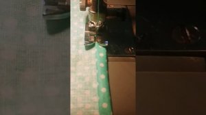 Как сделать подгибку с закрытым срезом (для пошива простыни, для обработки срезов изделия)