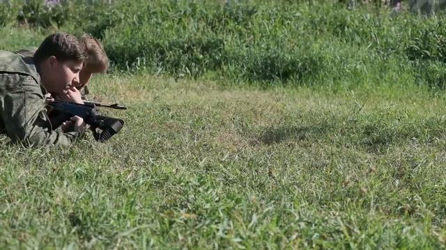 Клип "На фотографии в газете" (Военно-исторический лагерь "Страна Героев") смотреть онлайн