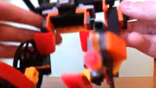 Робот пришелец из LEGO. смотреть онлайн