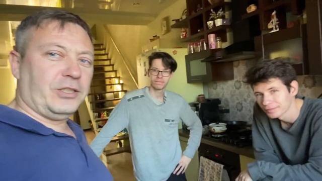 ДАНИЛУШКА приехал к ПАПЕ и МИТЯ ему КАРТОШКИ начистил смотреть онлайн