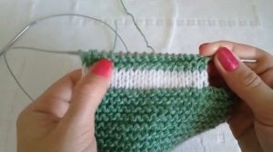 Детские следки спицами. Мастер класс для начинающих.