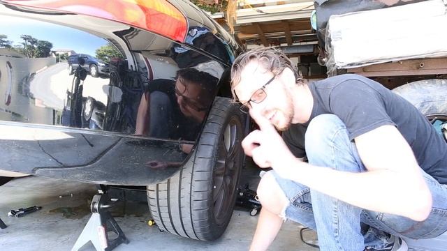 How to Drain and Flush the Coolant on a Porsche Boxster смотреть онлайн