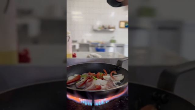 Курица на жаровне смотреть онлайн