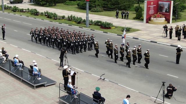 Новороссийский гарнизон на марше смотреть онлайн