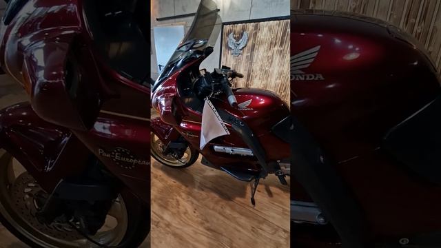 honda st1100 Paneuropean смотреть онлайн